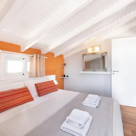 Апартаменты Colorful House *